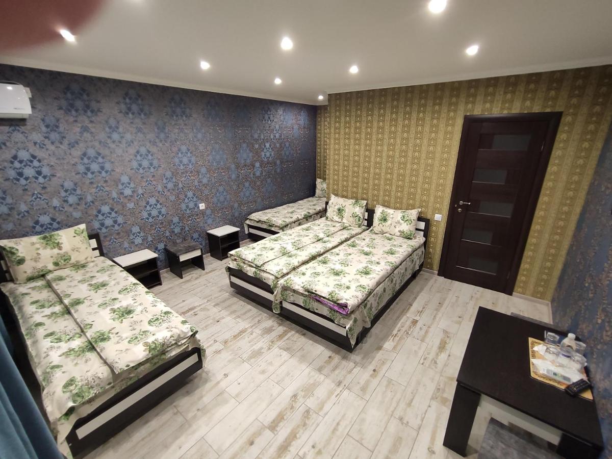 Karavan Hotel Bila Krynytsya  Luaran gambar