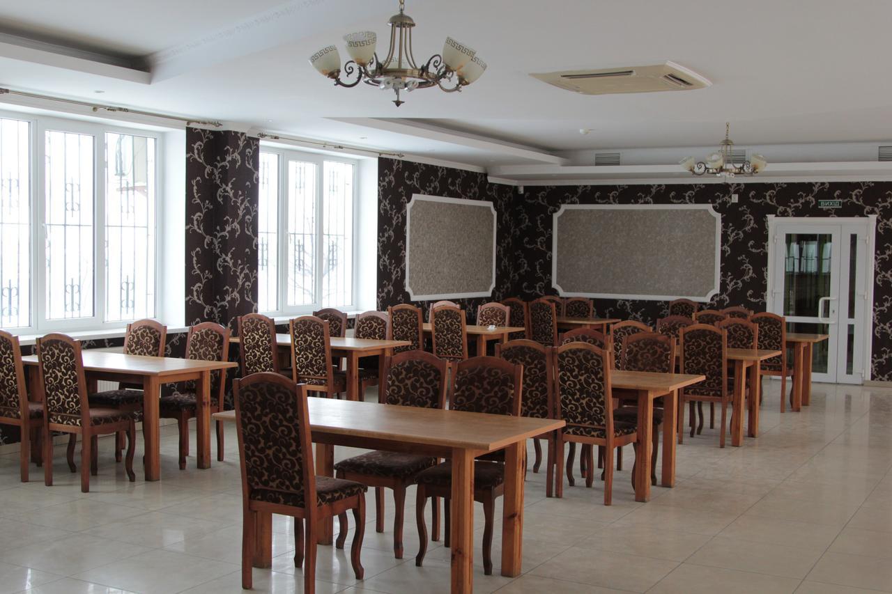 Karavan Hotel Bila Krynytsya  Luaran gambar