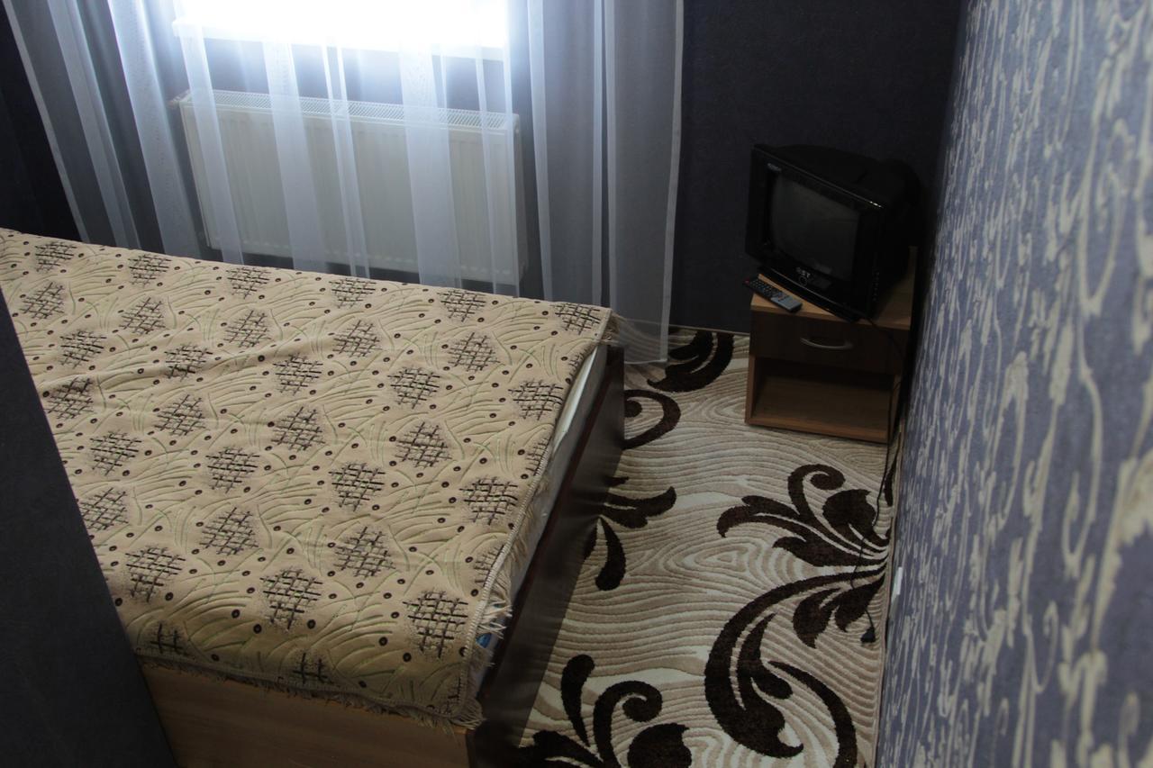 Karavan Hotel Bila Krynytsya  Luaran gambar