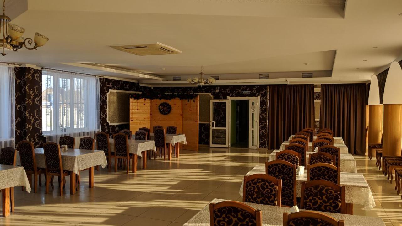 Karavan Hotel Bila Krynytsya  Luaran gambar