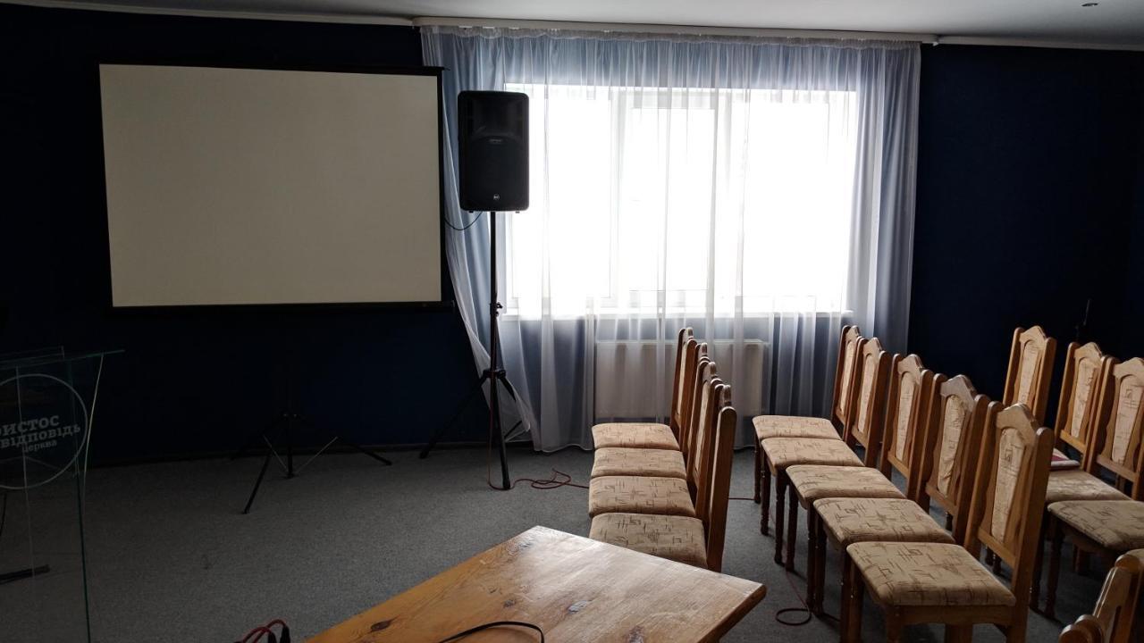 Karavan Hotel Bila Krynytsya  Luaran gambar