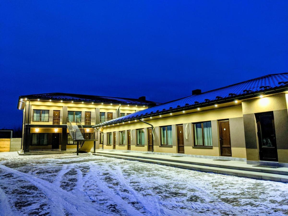 Karavan Hotel Bila Krynytsya  Luaran gambar